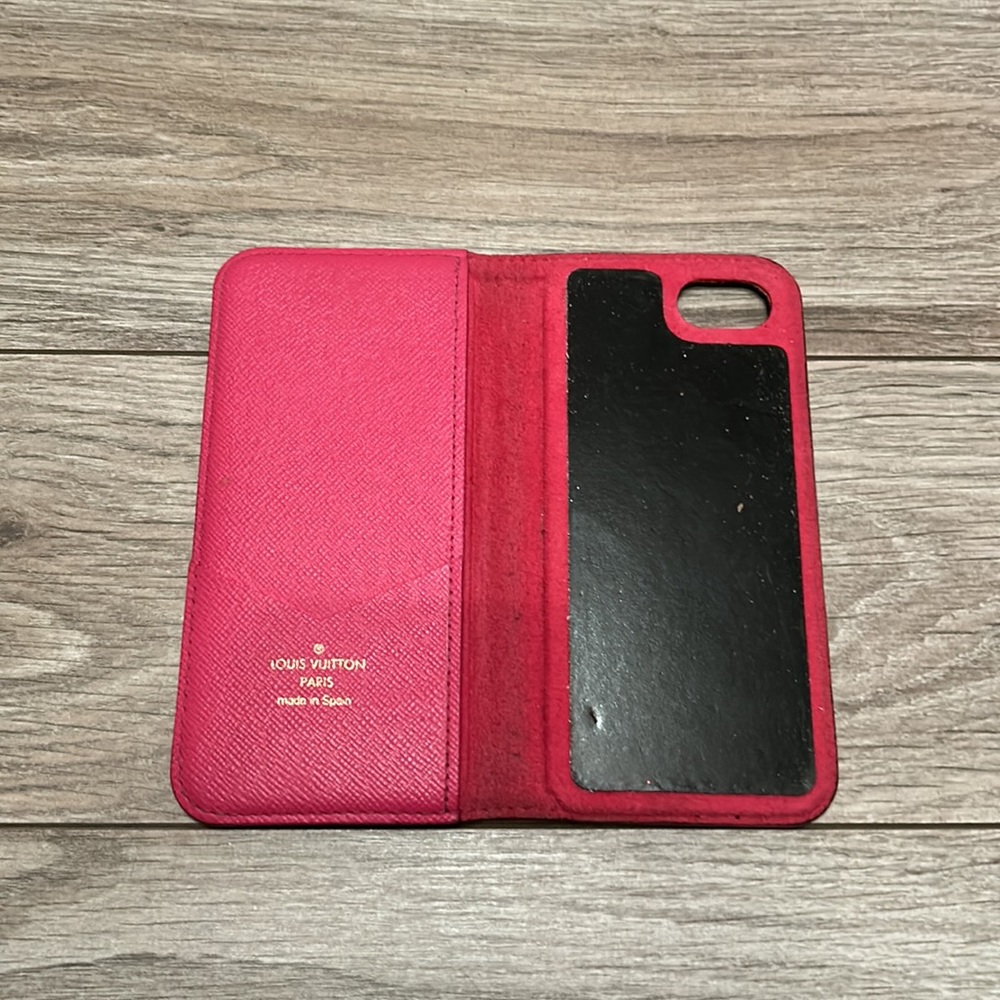Authentic Lv Iphone 8 Case - Pink Interior View 2